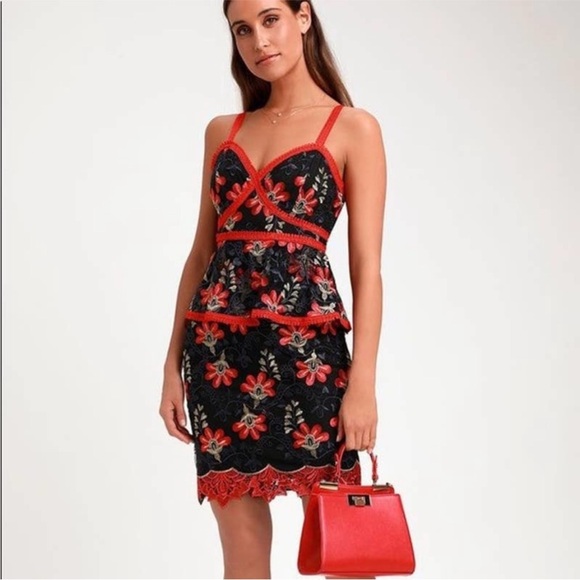 LULU’S XL Women’s Karina Black and Red Floral Embroidered Peplum Cocktail Dress - Picture 8 of 9